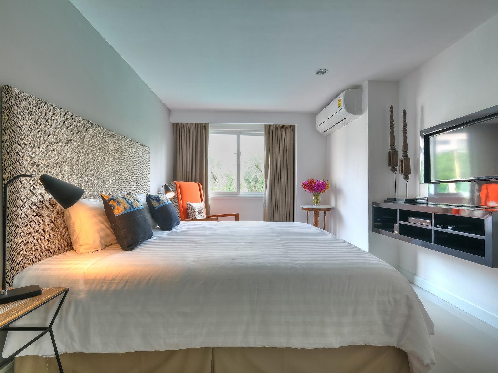 Check In Saladaeng (Adults Only) Otel Bangkok Dış mekan fotoğraf