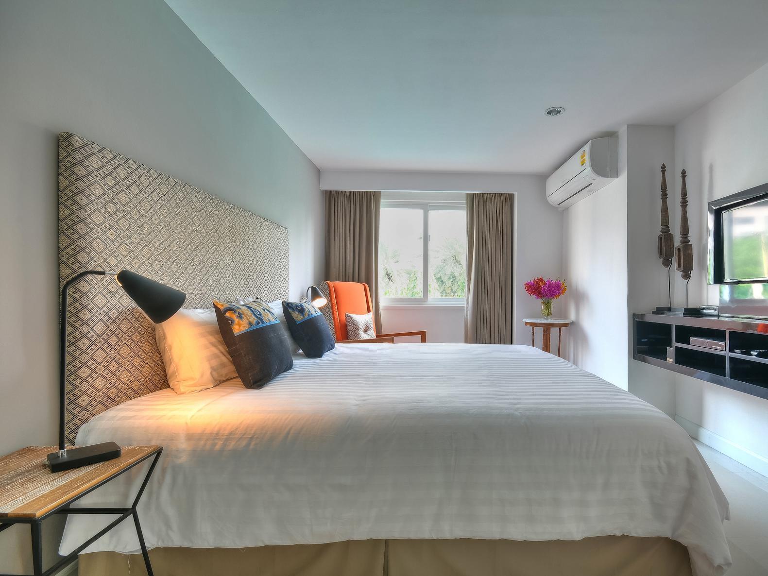 Check In Saladaeng (Adults Only) Otel Bangkok Dış mekan fotoğraf