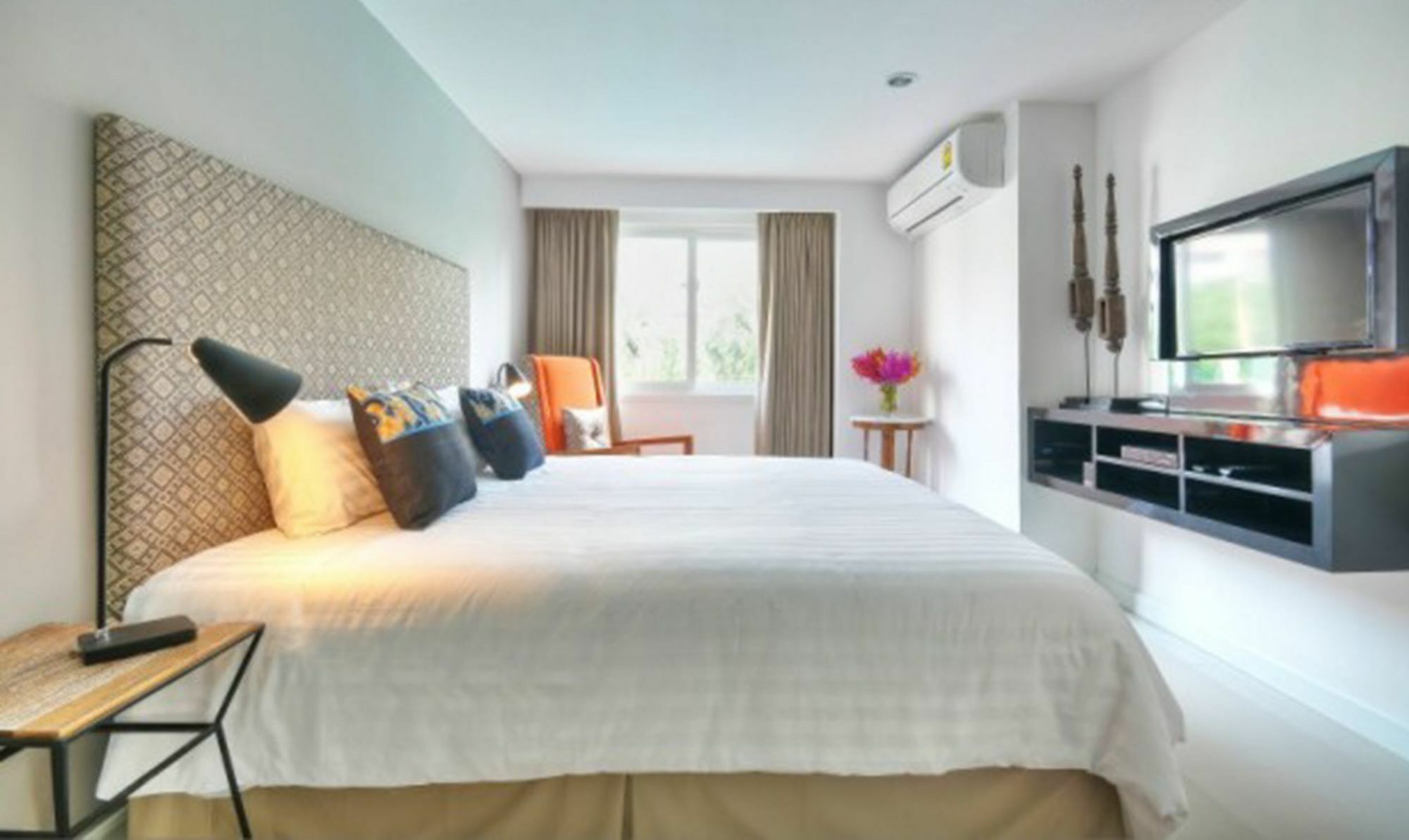 Check In Saladaeng (Adults Only) Otel Bangkok Dış mekan fotoğraf
