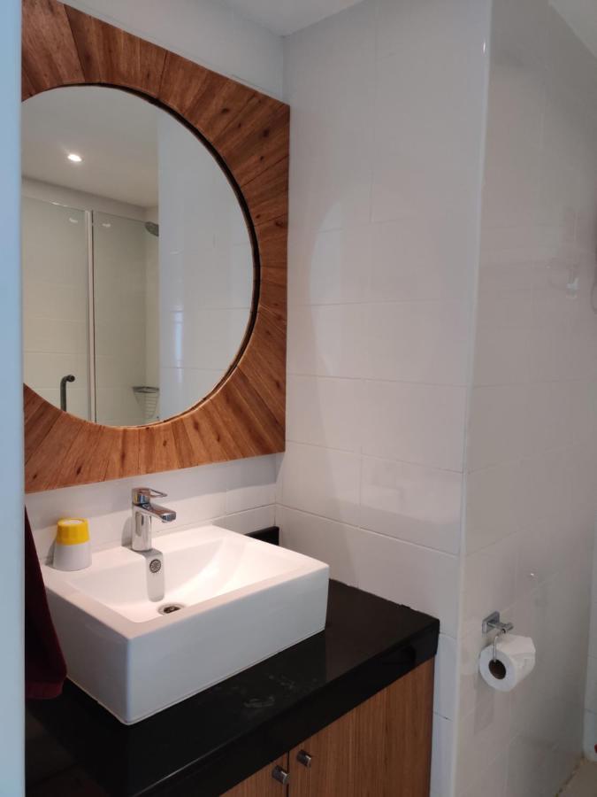 Check In Saladaeng (Adults Only) Otel Bangkok Dış mekan fotoğraf