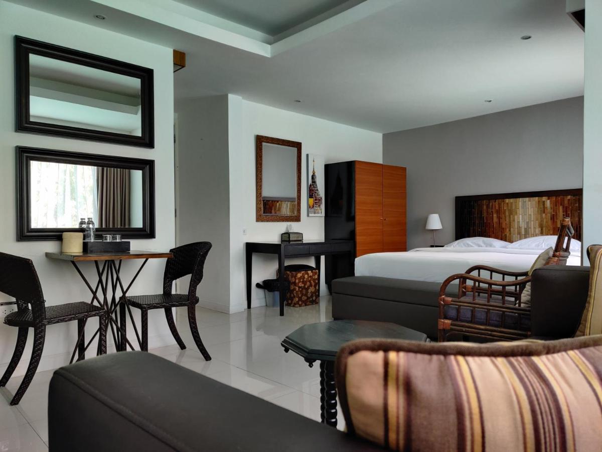Check In Saladaeng (Adults Only) Otel Bangkok Dış mekan fotoğraf