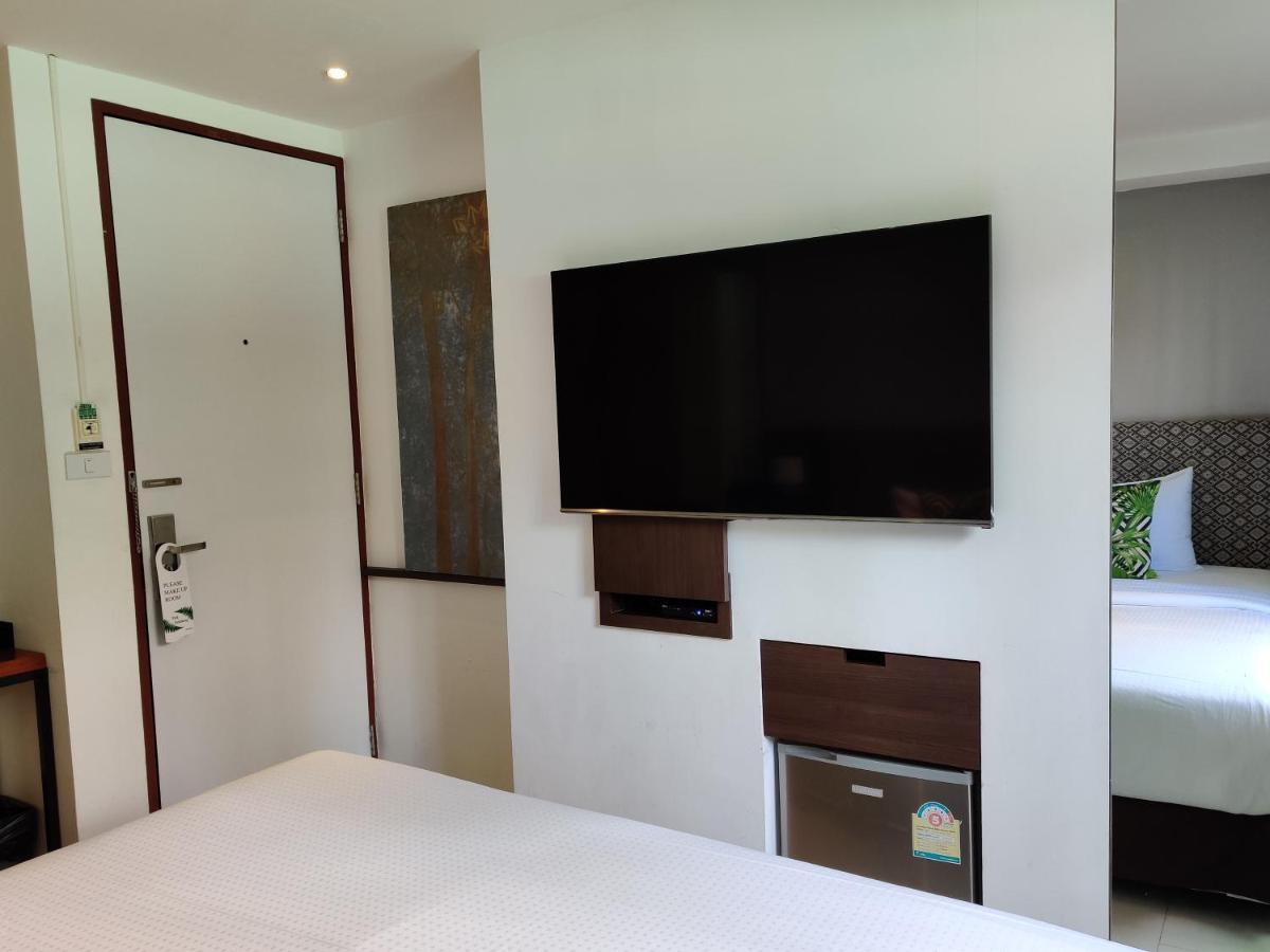 Check In Saladaeng (Adults Only) Otel Bangkok Dış mekan fotoğraf